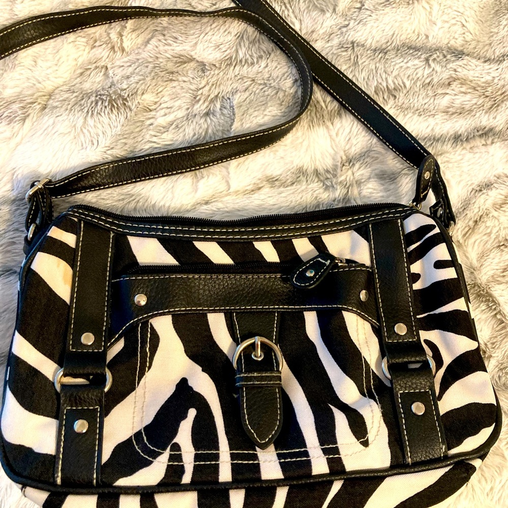 Zebra print handbag with lots of pockets
